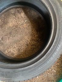 GOMME KHUMO INVERNALI 235/50/19