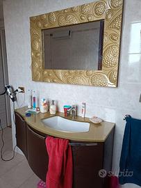 mobile bagno e specchio 