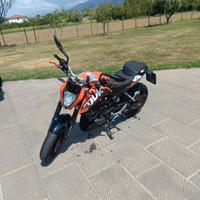 KTM Duke 125