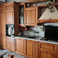 Cucina angolare in rovere
