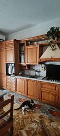 Cucina angolare in rovere