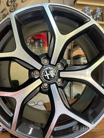 4 CERCHI 8X19 ORIGINALI X ALFA ROMEO TROFEO STELVI