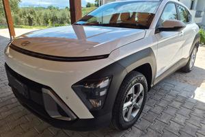 Hyundai Kona 1.0 X-TECH 101 CV Turbo benz. 12/2024