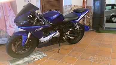 Carene Yamaha r6 2005