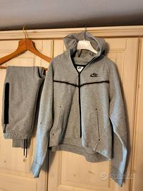 Tuta Nike mod. Tech