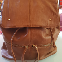 Borsa zainetto colore cuoio