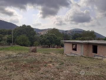 Villetta Unifamiliare da ristrutturare a Bassiano