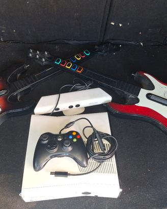 Xbox 360, console con chitarra e  30 giocchi  