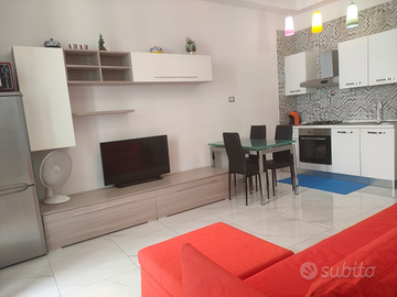 Appartamento centrale di fronte al porto turistico