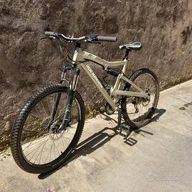 Bicicleta best sale rockrider 6.3