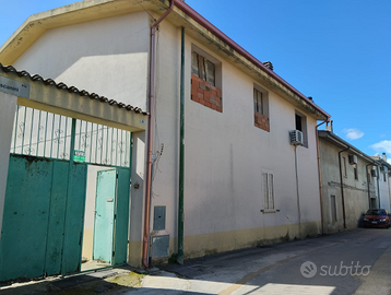 Casa indipendente su due livelli