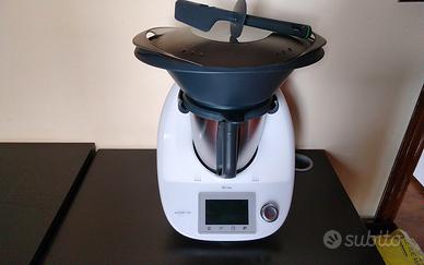 Bimby TM 5 con boccale e varoma