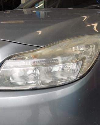 Proiettore sinistro OPEL INSIGNIA del 2011