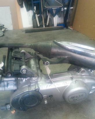 motore Suzuki Epicruro 150 125 più  terminali Hond