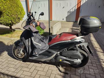 Piaggio Beverly 350