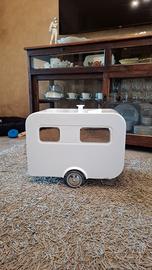 Cuccia cane /gatto forma roulotte