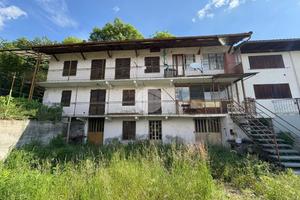 CASA SEMINDIPENDENTE A CUORGNÈ