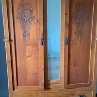 armadio in legno anni40/50  150€