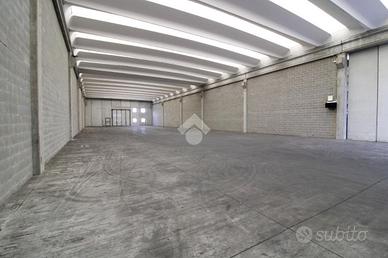 CAPANNONE A BOLTIERE