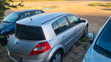 pezzi carrozzeria Megane seconda serie