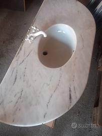 mobile bagno sospeso