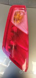 Fanale posteriore sinistro fiat punto