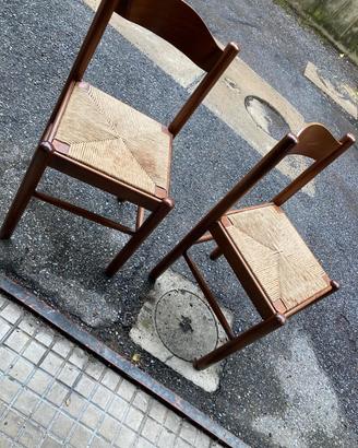 Tavolo e due seggiole