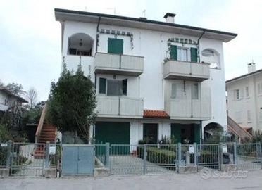 Immobile in asta di 117 m² con 3 locali e box auto