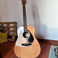 Chitarra yamaha usata