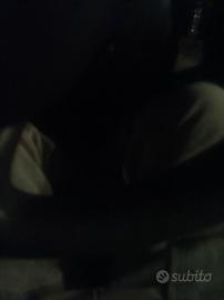 pantaloni ginz taglia46  5 €  semi nuovi.