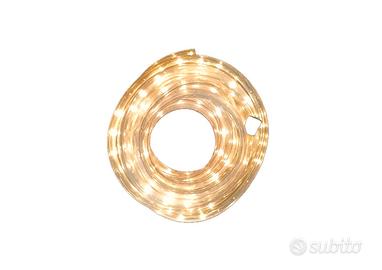 corda di luci per la decorazione natalizia