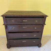 Cassettiera in legno di castagno di fine ottocento