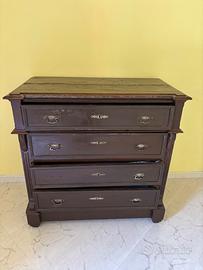 Cassettiera in legno di castagno di fine ottocento