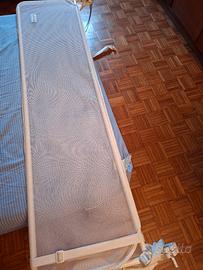 Sedia da doccia e spondina letto e deambulatore