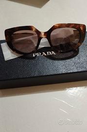 Occhiali da sole per donna - Prada 