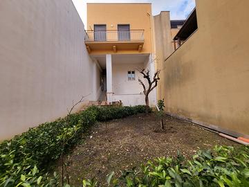 Soluzione immobiliare indipendente non arredata