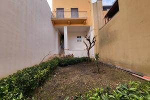 Soluzione immobiliare indipendente non arredata