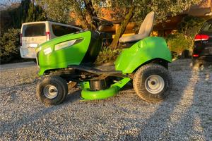 Trattorino tosaerba Viking