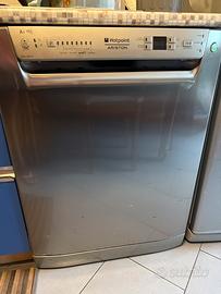 Lavastoviglie Ariston Hotpoint 14+