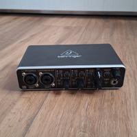 Behringer UMC204HD