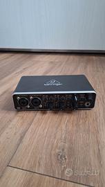 Behringer UMC204HD