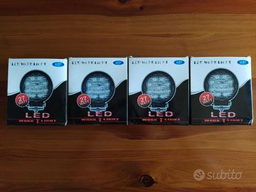 Lotto 4 Faretti Led per auto Fuoristrada