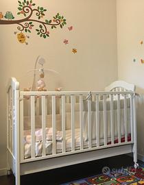 Lettino Erbesi usato + materasso + kit piumone