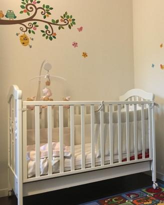 Lettino Erbesi usato + materasso + kit piumone