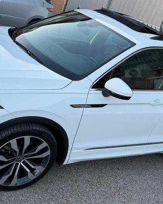 Volkswagen Tiguan 2.0 TDI 200 CV SCR DSG 4MOTION R