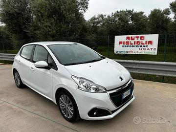 Peugeot 208 1.2 benzina 82 cv 2016