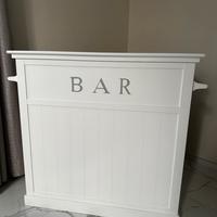 Mobile bar shabby chic