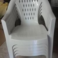 sedie in plastica