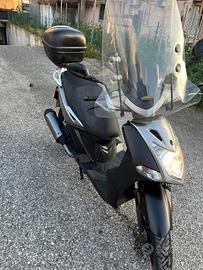 Scooter Kymco 150