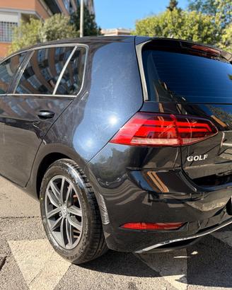 VW Golf 1.6 TDI 115cv Automatico DSG Garanzia 12m